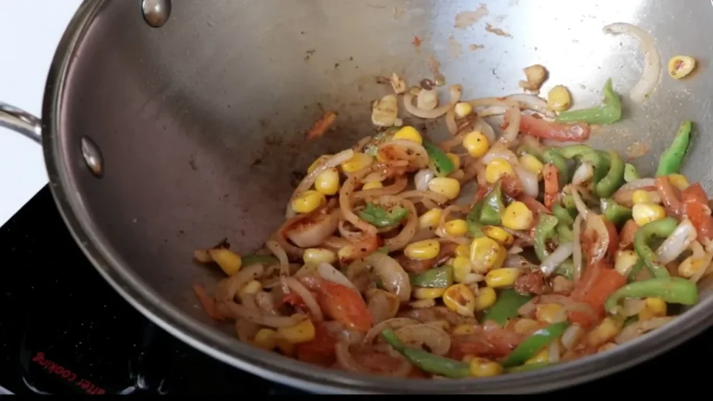 a bowl of food in a pan,veg quesadilla recipe