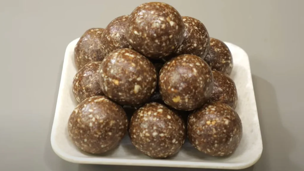 Ragi laddu (ladoo) Recipe in hindi