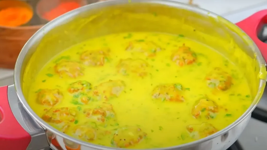 Punjabi Kadhi Pakora Recipe