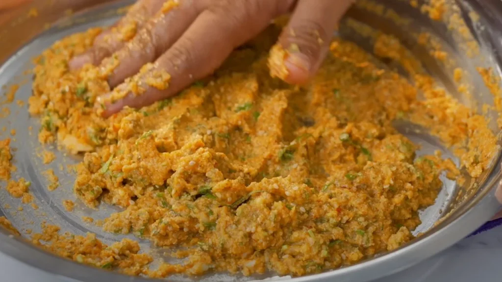 Aloo Pyaz ki Poori recipe