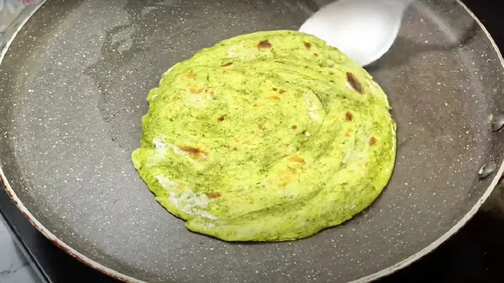 Palak Lachha Paratha 